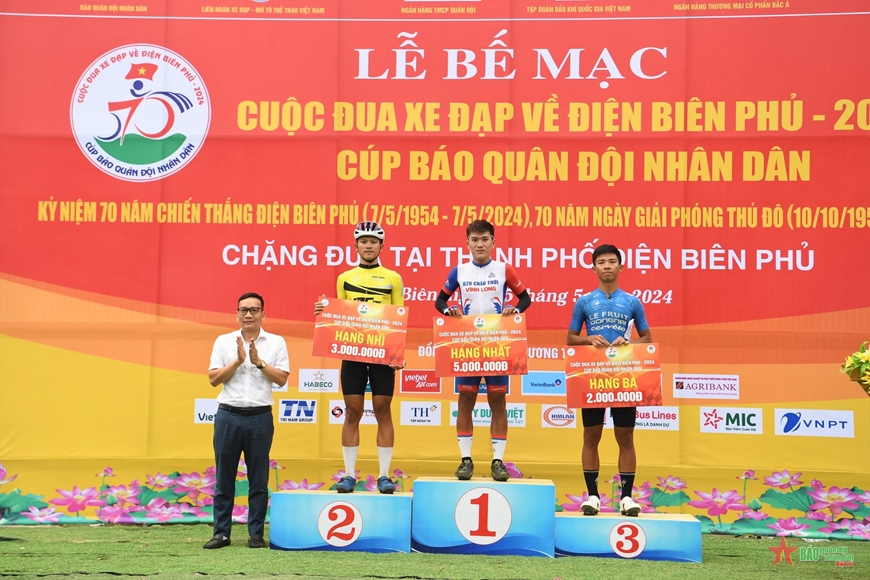 View - 	Xe đạp Quân đội thắng lớn, gần 15 tỷ đồng cho hoạt động an sinh xã hội